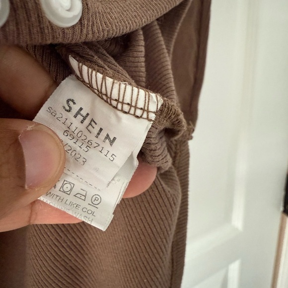 SHEIN Cocoa Brown Long Sleeve Bodysuit - Picture 4 of 6